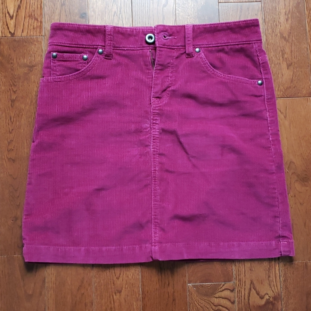 Gap Corduroy skirt burgundy/plum in colour